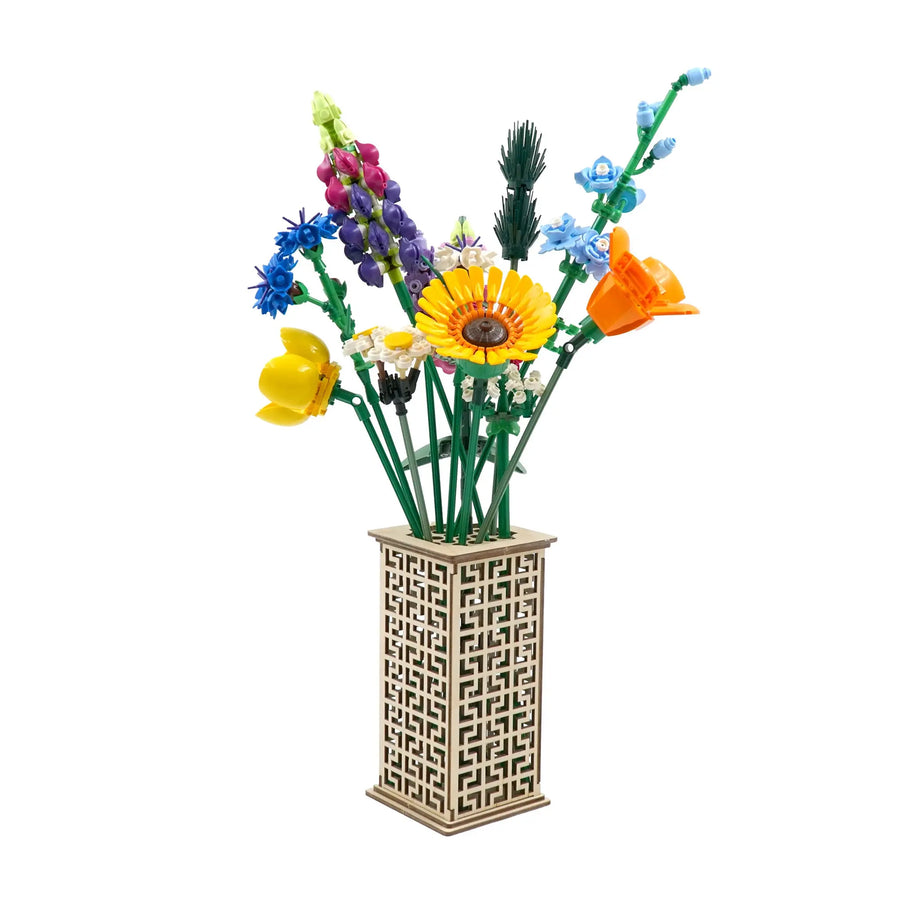 Brickcessories  Designer Wood Vase for LEGO Flowers and Bouquets - AngLes