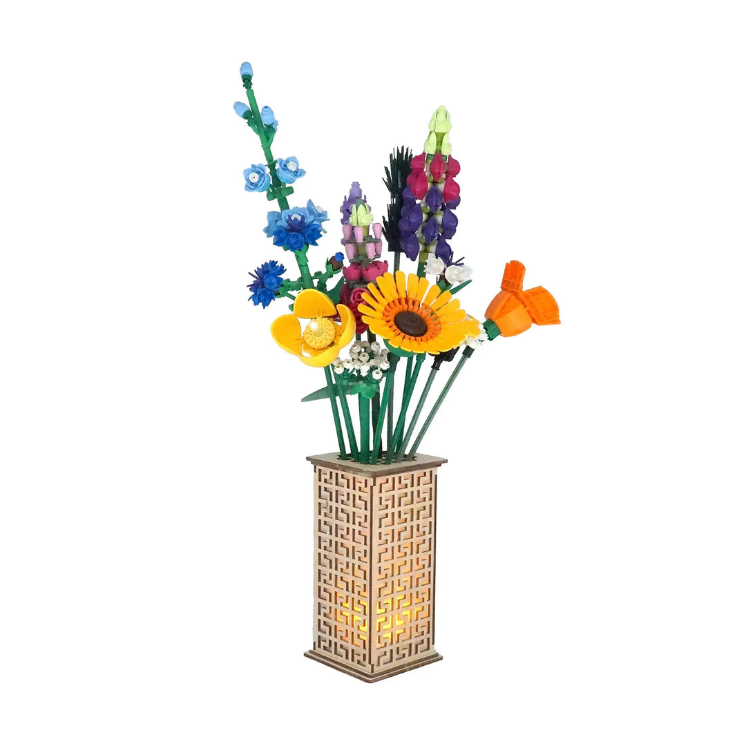 Brickcessories  Designer Wood Vase for LEGO Flowers and Bouquets - AngLes